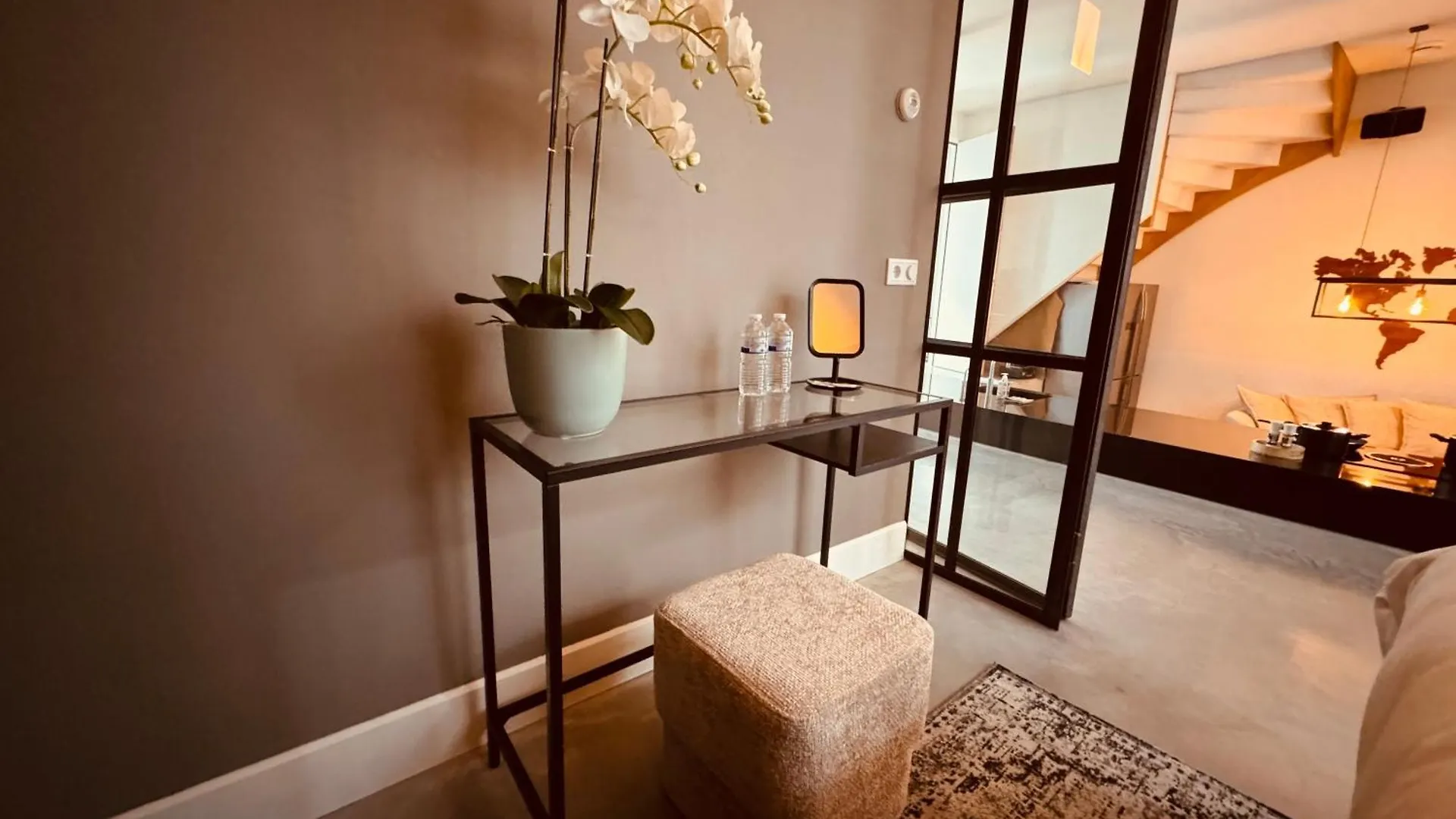 Luxe Gemeubileerd Appartement Eindhoven Nederländerna