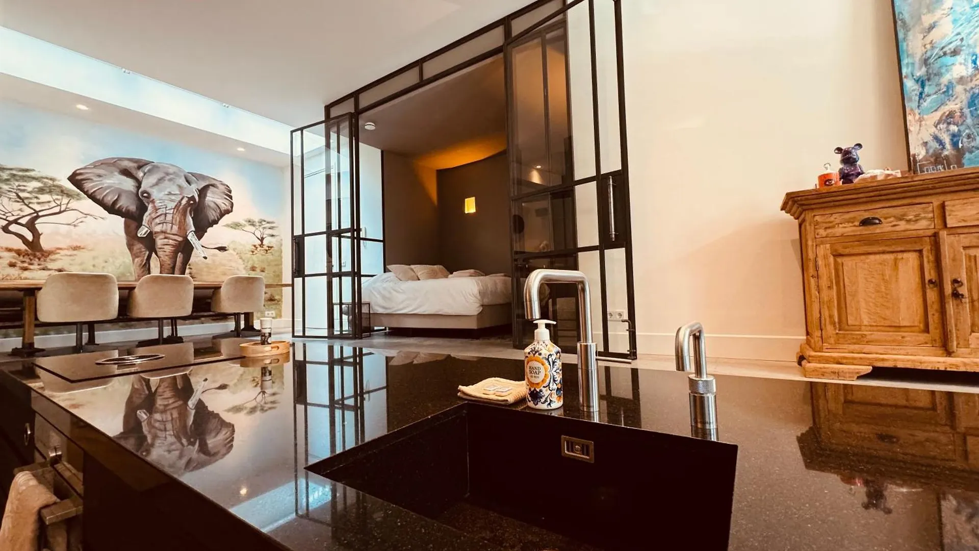 Luxe Gemeubileerd Appartement Eindhoven 0*,  Nederländerna